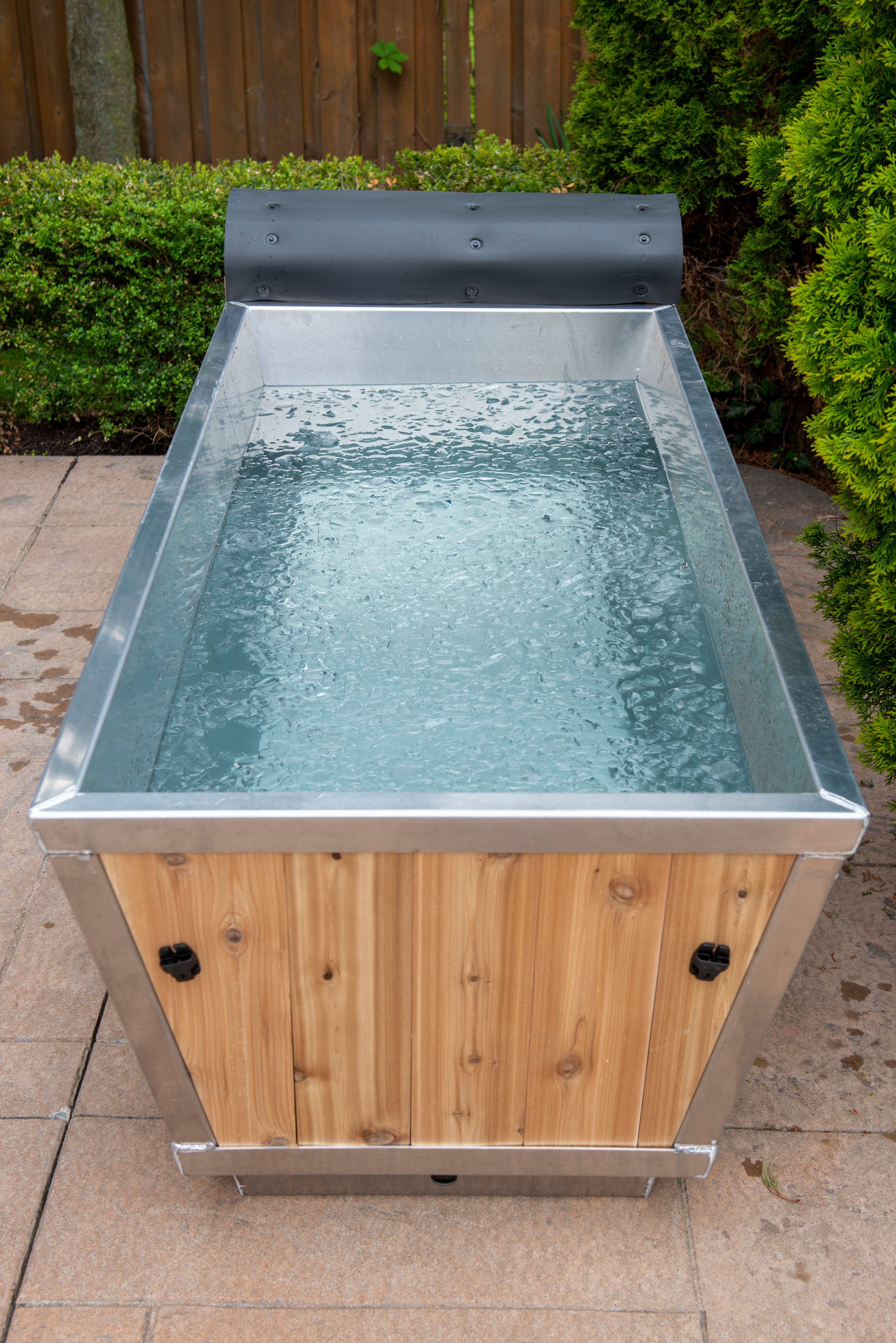 The Polar Plunge Tub Product ID: CT362PP